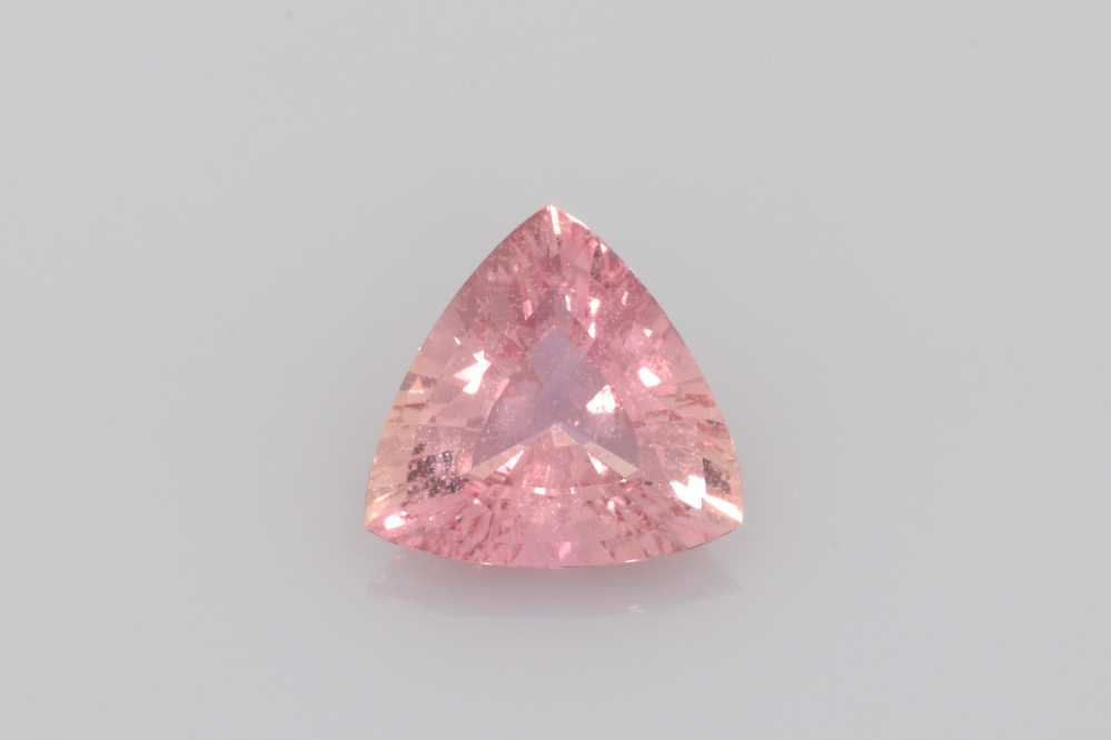 Padparadscha Sapphire  (1.35) (AAA)